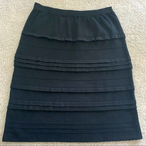 Carmen Marc Valvo black skirt - Picture 3 of 4